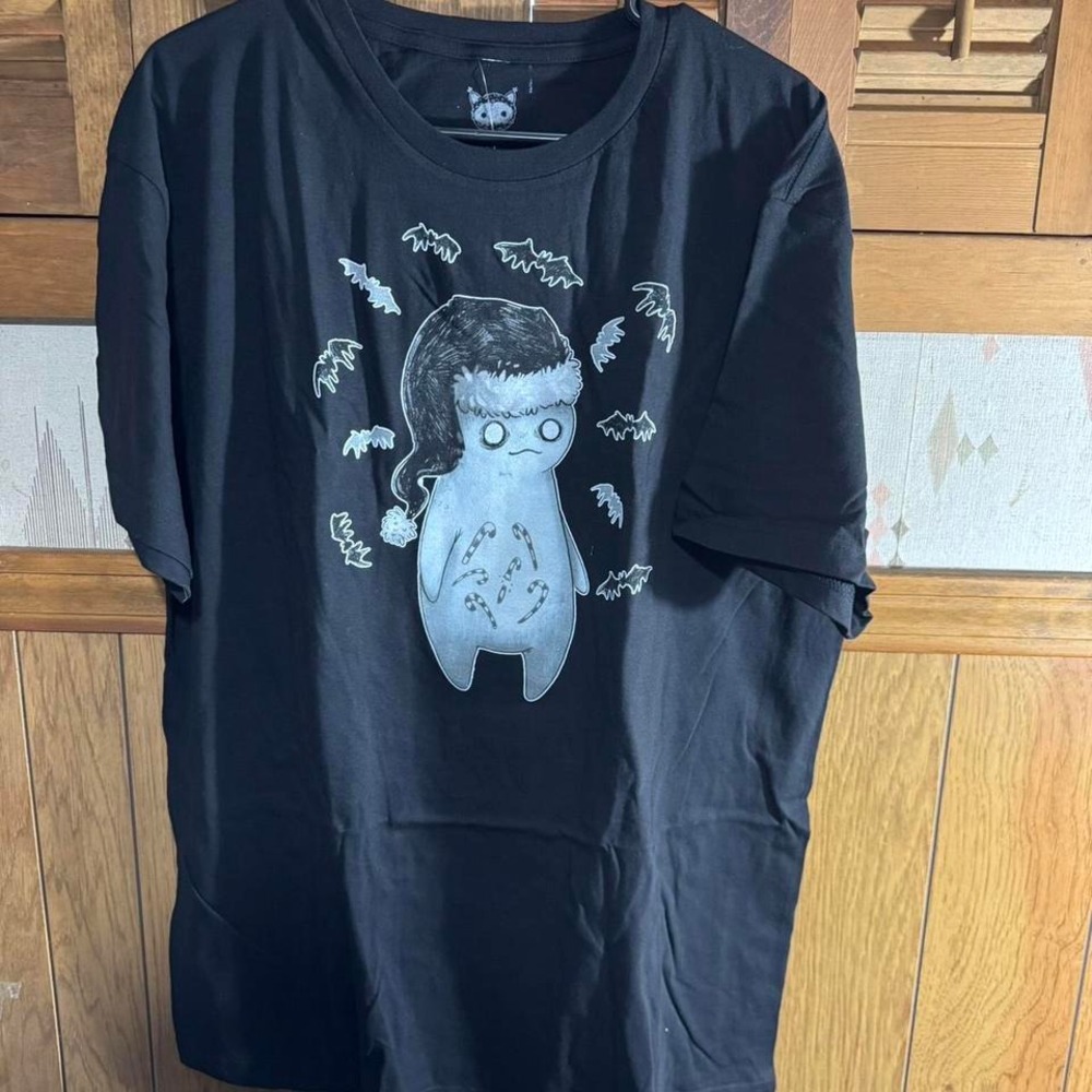 Guild of Calamity Christmas Tshirt Size XL NWT